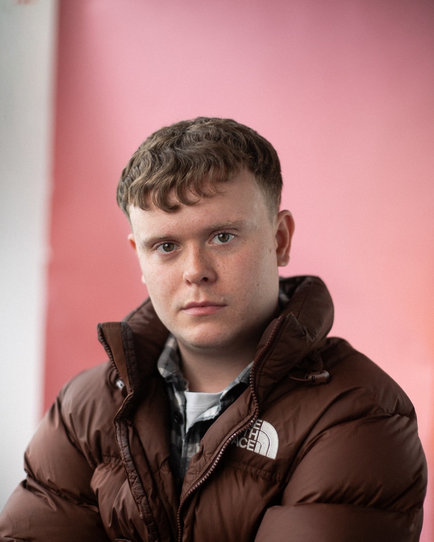 Curtis Appleby as Steven